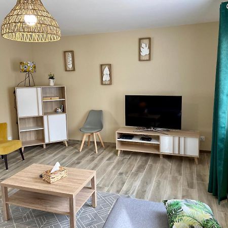 Gite Eucalyptus Seigy Exteriör bild