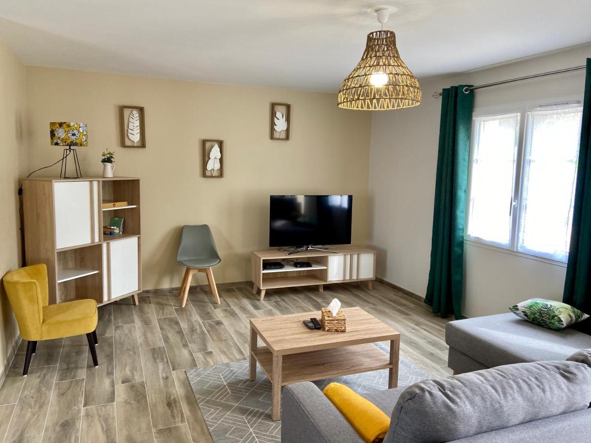 Gite Eucalyptus Seigy Exteriör bild